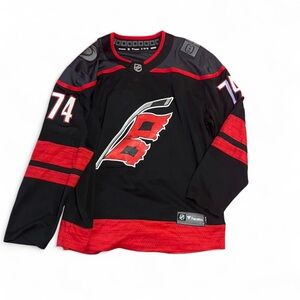 Fanatics Black and Red carolina hurricanes slavin Sports Jersey